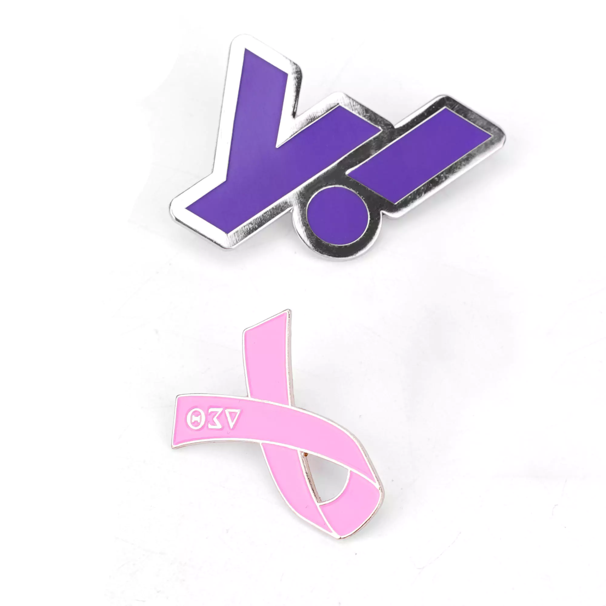 classic-metal-brooch